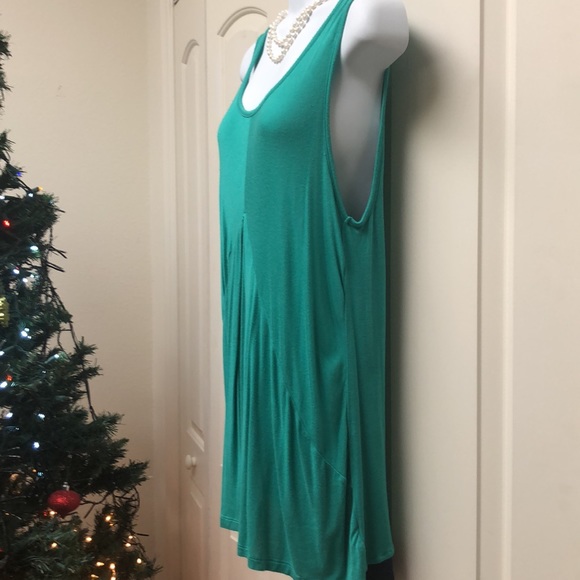 maternity blouse with a cool black lining that hangs in the back.sizeL - Picture 3 of 7